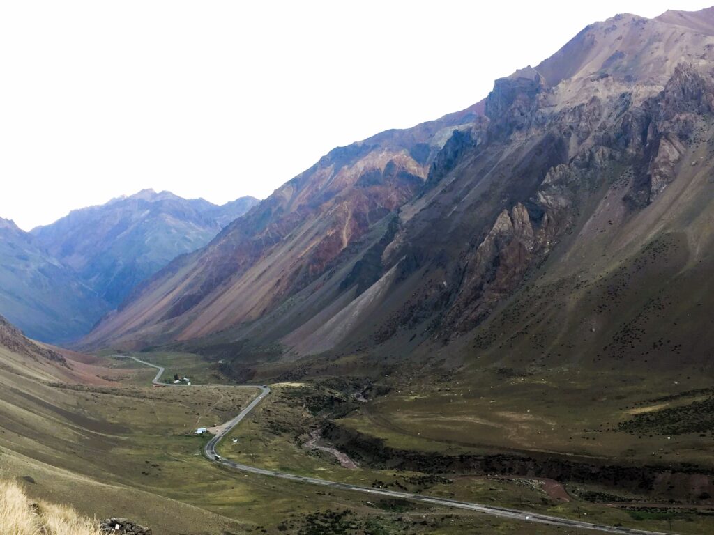 paseo de alta montaña en Mendoza. Excursión a aconcagua.