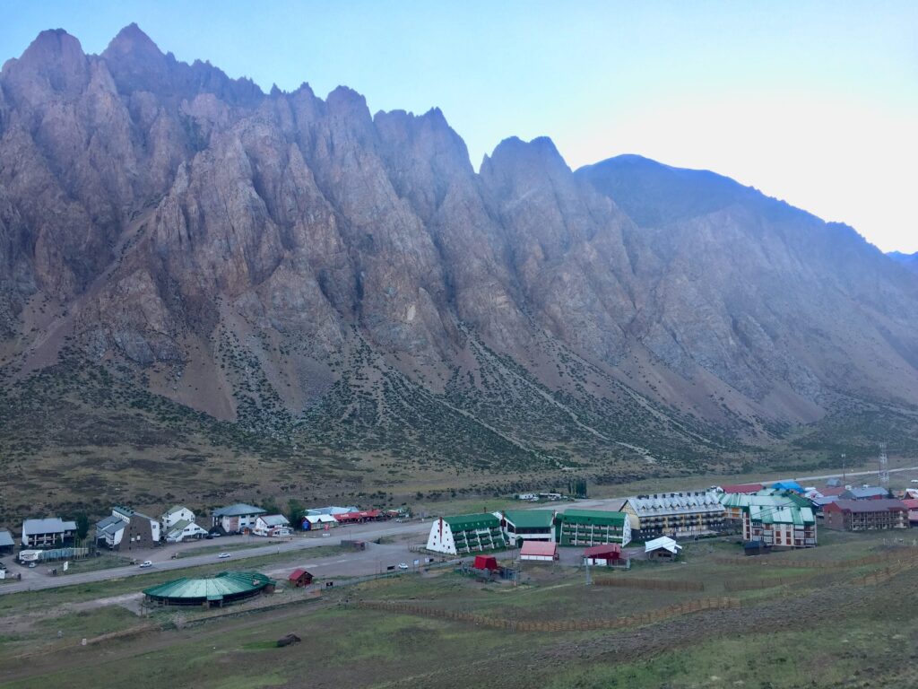paseo de alta montaña. Paiseje de montaña en Mendoza.